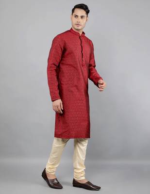 maroon colour jacquard design kurta sets 3