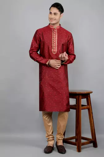 maroon colour jacquard design kurta sets