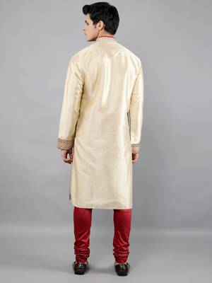 maroon colour woven design kurta sets 2