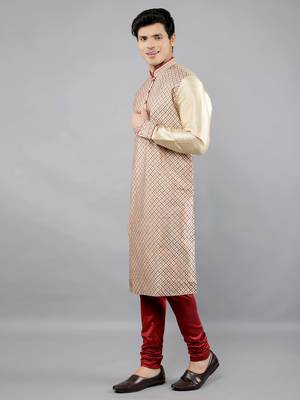 maroon colour woven design kurta sets 3