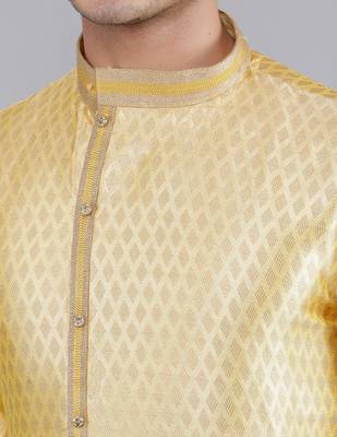  shiny thread sequinned  self design kurta set 4