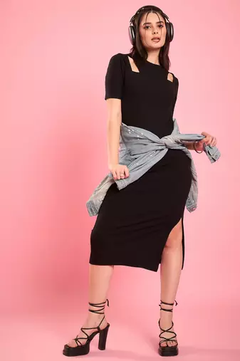 Black knitted shoulder cutout ribbed midi bodycon dress