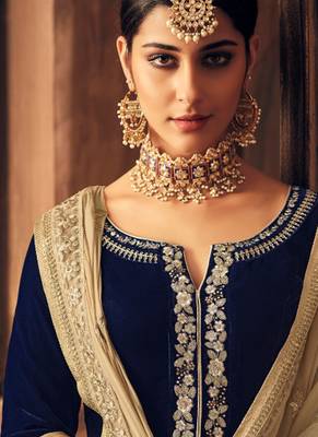 Blue embroidered velvet salwar kameez 2
