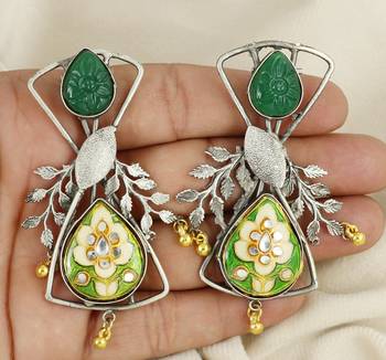 Green onyx carving meena earrings 2