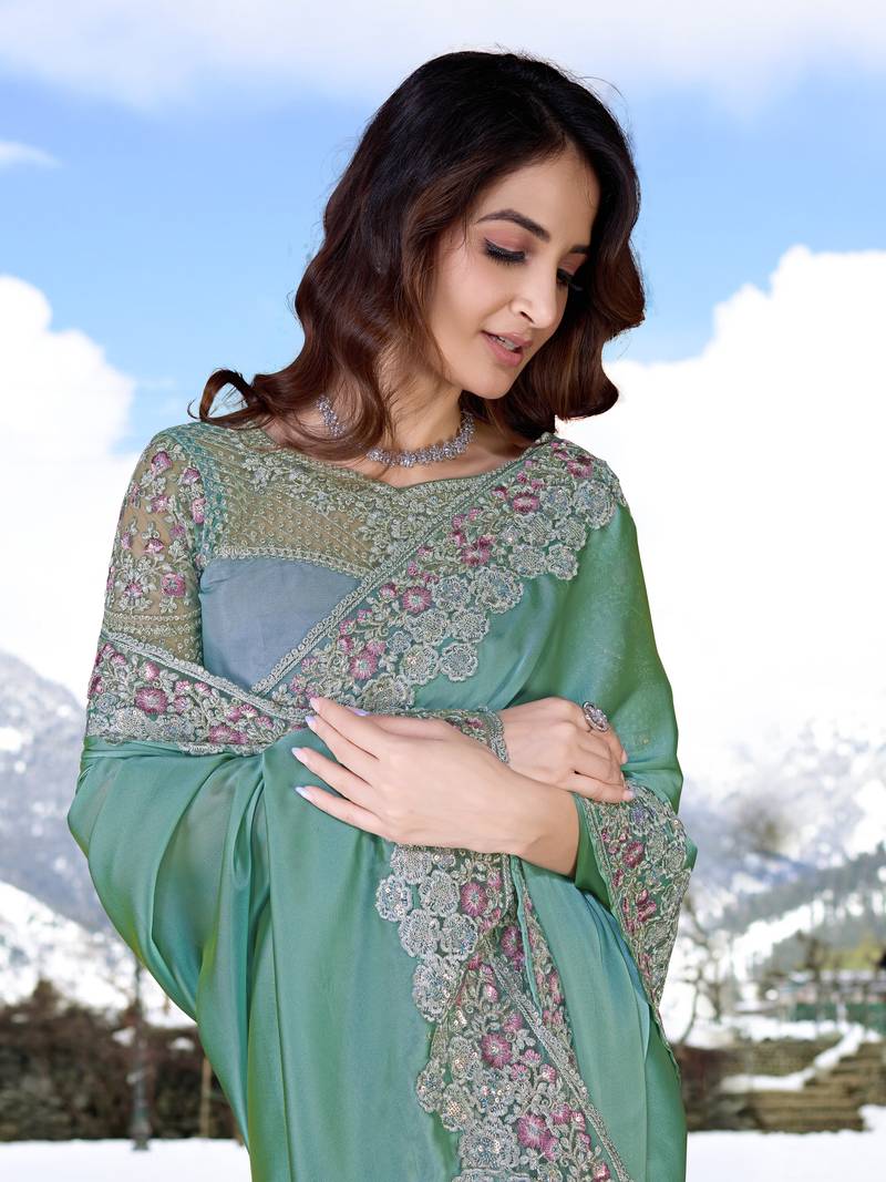  Silk Embroidered Heavy Border Saree With Unstitched Designer Blouse Saree For Women