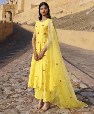 Yellow chanderi embroidered anarkali set 2