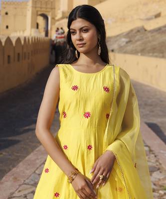 Yellow chanderi embroidered anarkali set 4