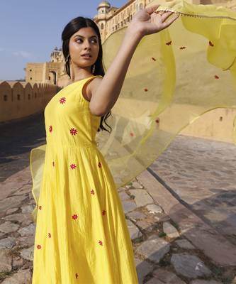Yellow chanderi embroidered anarkali set 5