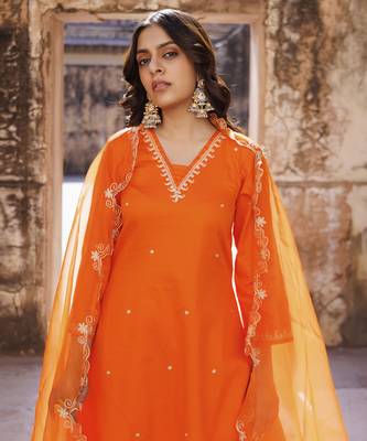 Orange embroidered kurta set 4