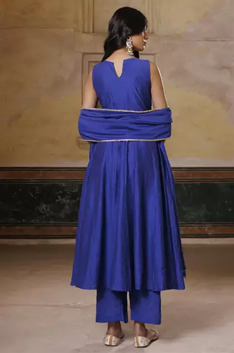 Blue embroiderd anarkali set