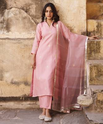 Pink uppada silk aari embroidered kurta set 1