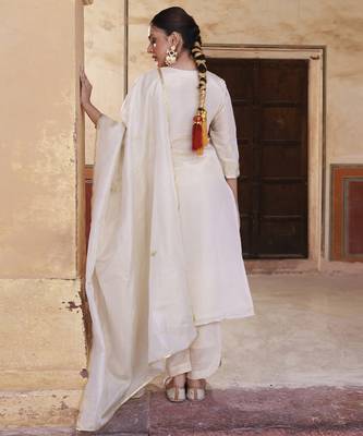 Ivory gold embroidered tissue kurta set 3