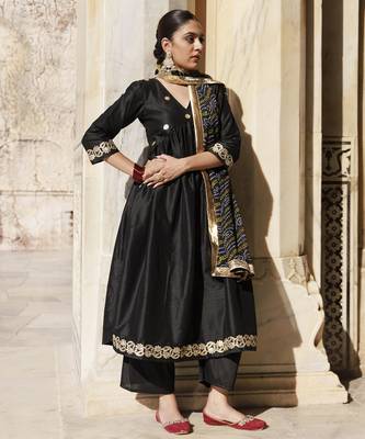 Black gota patti work dupion silk kurta set with bandhani printed dupatta 4