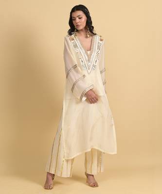 Ivory sequins work cotton kaftans 1