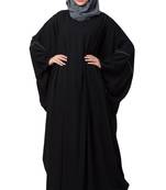Black islamic kaftan abaya with pipings and pleats