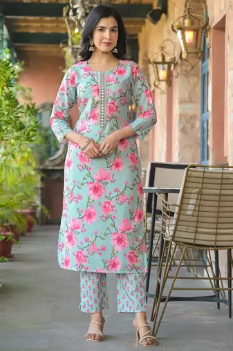 Women green rayon blend floral printed straight kurta trousers with dupatta
