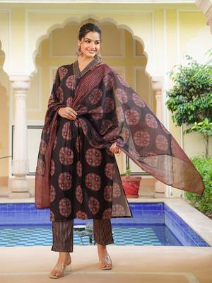 Women black rayon blend ajrakh printed straight kurta trousers with dupatta 1