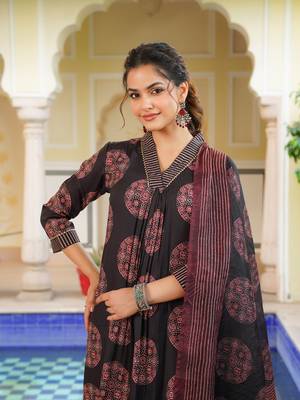 Women black rayon blend ajrakh printed straight kurta trousers with dupatta 2
