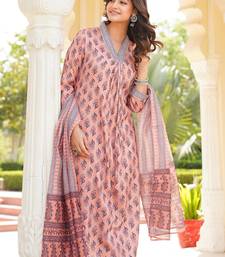 Women peach rayon blend ethnic motifs printed straight kurta trousers with dupatta