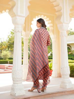 Women peach rayon blend ethnic motifs printed straight kurta trousers with dupatta 4