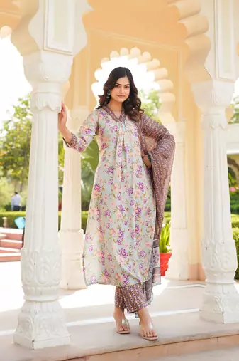 Women green rayon blend floral printed straight kurta trousers with dupatta