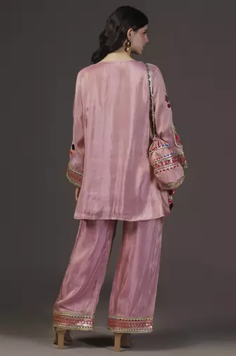 Pink aura mirror and resham hand embroidered tissue kurta sets of 3