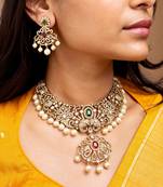 Kundan and pearl bridal necklace set
