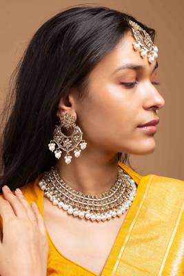 Kundan elegant pearl choker set 1