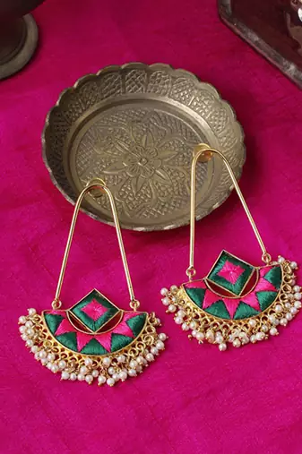 Green ivy chaand baali earrings