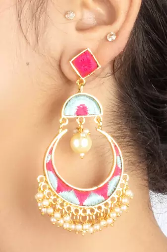 Blooming pearl chandbalis