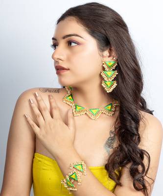 Zenith green & poppy yellow embroidered necklace set for haldi 1