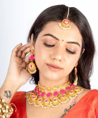 Mustard bloom silk thread embroidered necklace set 1