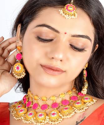 Mustard bloom silk thread embroidered necklace set 2