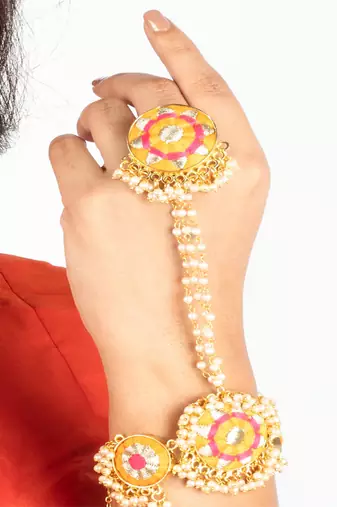 Bright blossom mustard & pink thread necklace set for pre-wedding occasion
