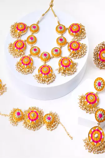 Bright blossom mustard & pink thread necklace set for pre-wedding occasion