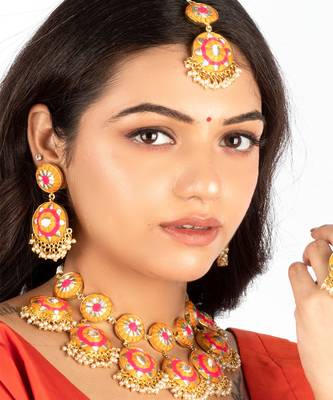 Bright blossom mustard & pink thread necklace set for pre-wedding occasion 5