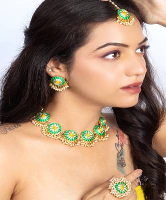 Scarlet green & lime yellow silk embroidered necklace set for celebration 1