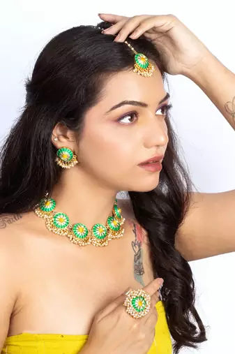 Scarlet green & lime yellow silk embroidered necklace set for celebration