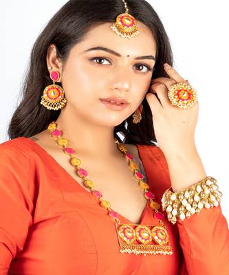 Golden daffodil mustard & pink silk thread embroidered necklace set for pre-wedding 1