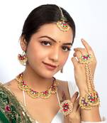 Emerald fern semi circular necklace set embellished in dark green silk embroidery