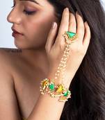 Lemon charm hand harness