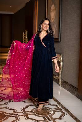 Velvet royal blue and pink overlap kurta set 1