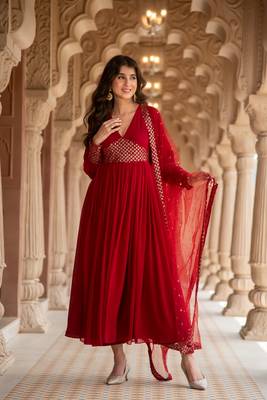 Maroon v neck anarkali set 2