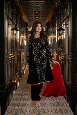 Velvet black pannel kurta set 4