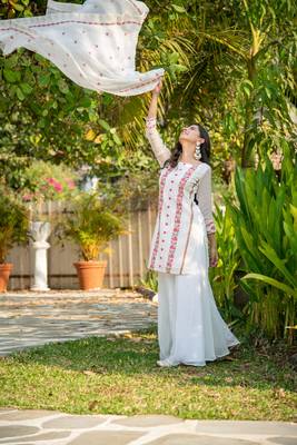 White and red heavy resham thread embroidery 5