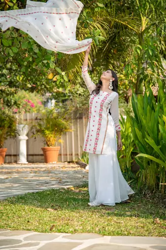 White and red heavy resham thread embroidery