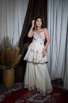 White embroidered kora cotton palazzo set 1