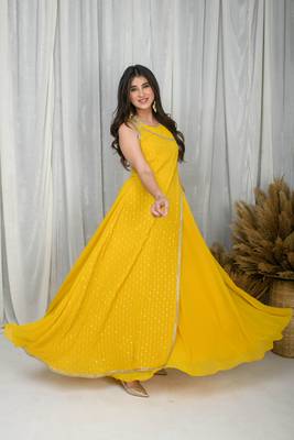 Yellow overlap gown 5