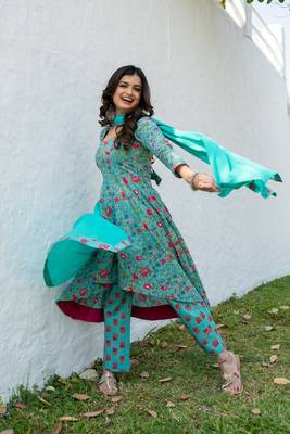 Sea green floral cotton kurta set 1