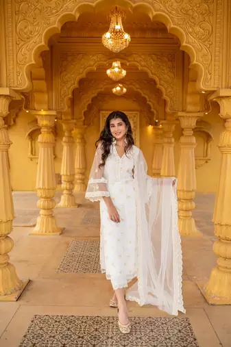 White pakistani kurta set